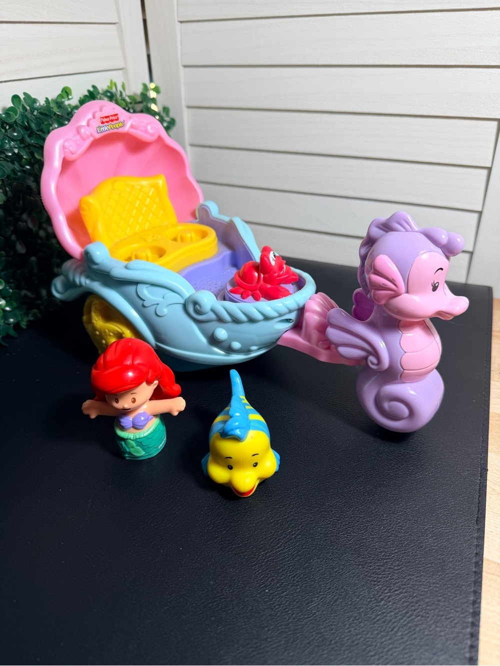 Fisher-Price Little Mermaid Seaside Carriage Playset with 2 Figures